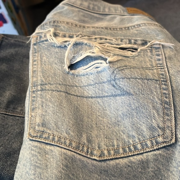 Ladies, American Eagle size 14 short slightly used jeans smoke-free home - Picture 7 of 8